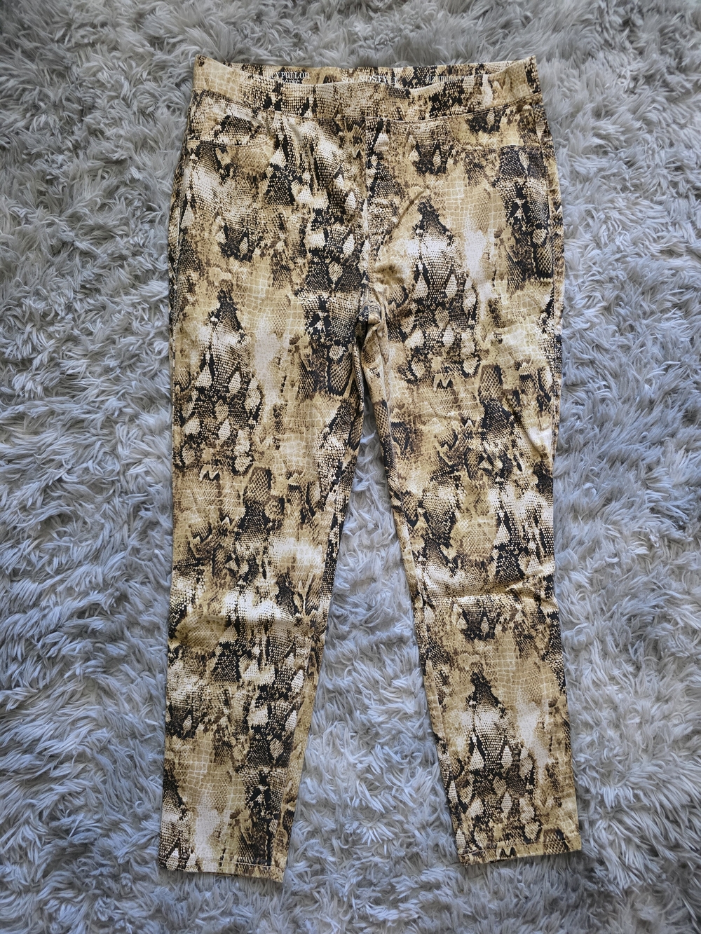 SoundStyle Snake Print Lucy Pullon Legging - Size Large